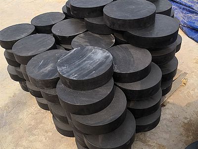 丽水板式橡胶支座由若干层橡胶片与薄钢板经加压硫化
